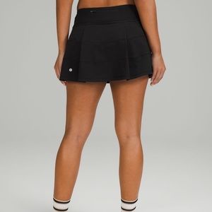 Lululemon golf skirt size 6 never worn